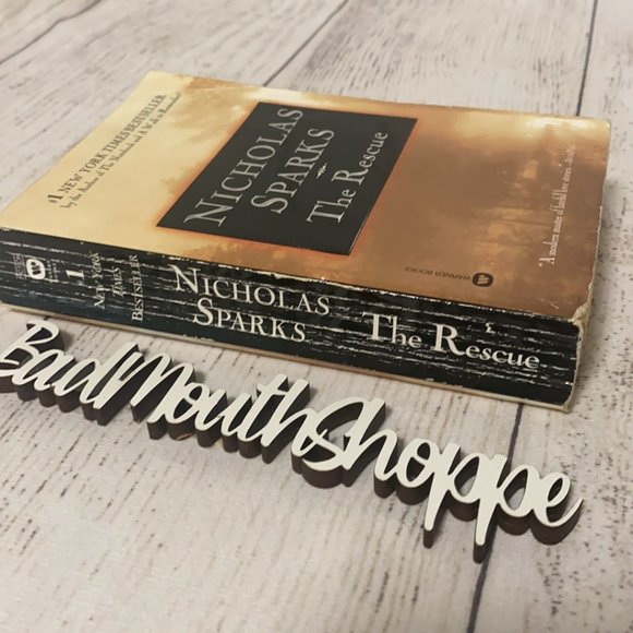 *THE RESCUE by Nicholas Sparks Paperback Book - Picture 2 of 6